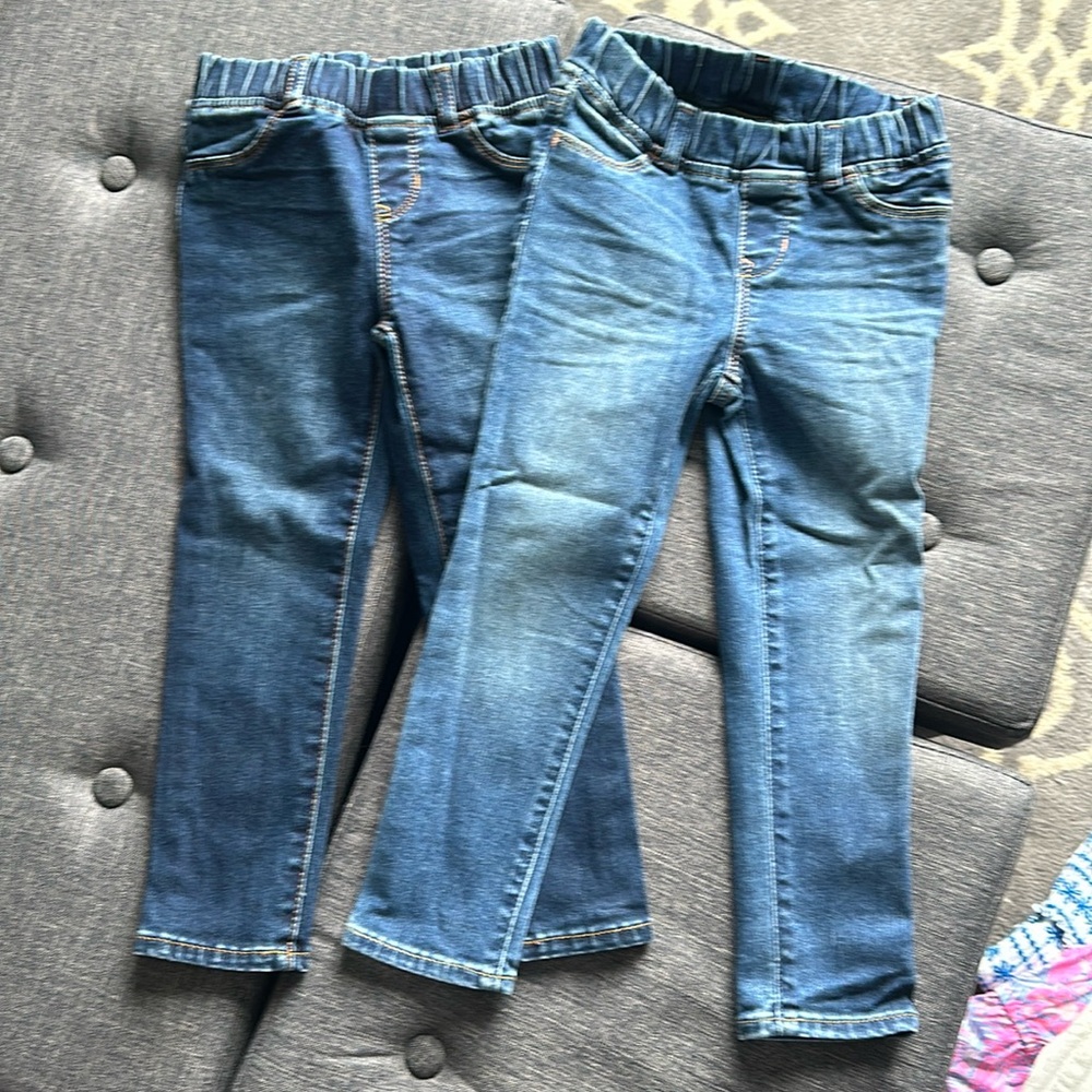 Gap jeans pull on size 4. Worn a handful of times. Three pairs